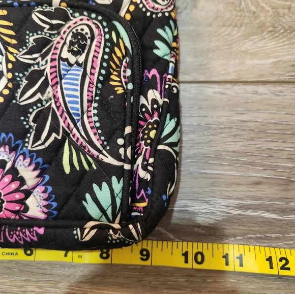 Vera Bradley black paisley quilted crossbody - Picture 5 of 8